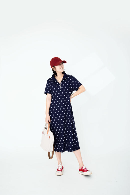 半拉链波点连衣裙 商品图0