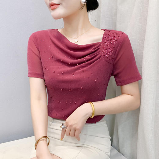 KQL 311H9039满天星烫钻斜领网纱短袖纯色洋气时尚休闲 商品图1