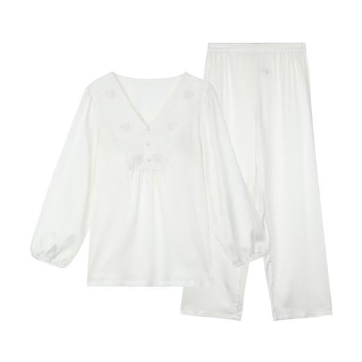 3楼安莉芳【2025】新品桑蚕丝混纺V领带杯家居服套装EL00846吊牌价2399元现价2039元 商品图1