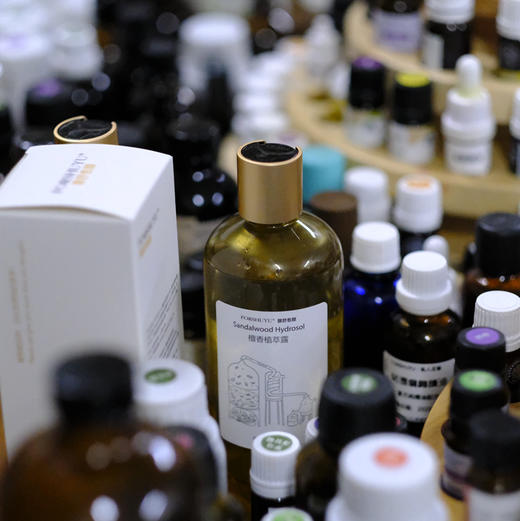 奕虹定制，芳疗师有机纯露系列 ，改善干燥、改善老化肌肤精致肌肤，纯露上品  不添加香精 无色素 无重金属 无抗生素无农药 商品图10