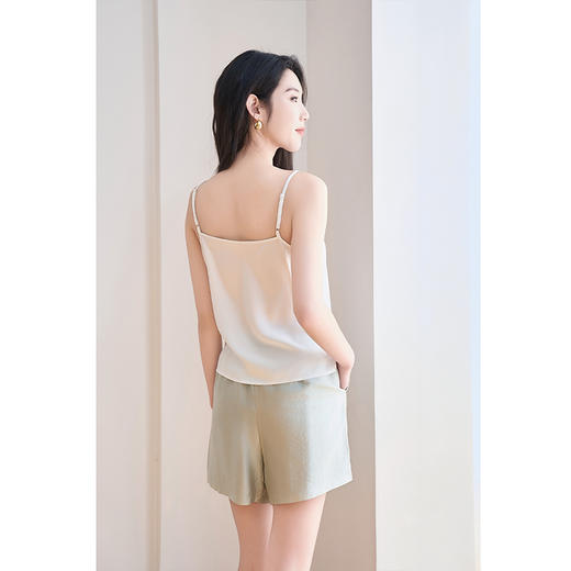 NEELLY纳俪商场同款夏新款时尚性感蕾丝边吊带女V领显瘦内搭上衣N25054R04614 商品图3