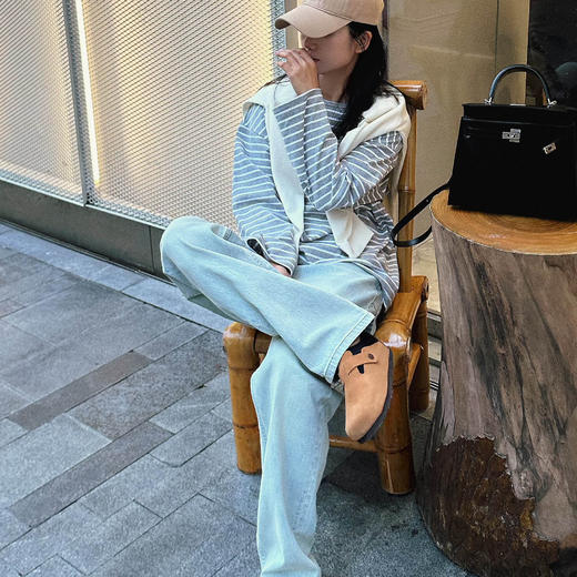 洛诗琳34842经典简约条纹打底衫2025新款极简主义灰白条纹上衣325 商品图1