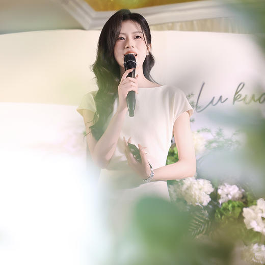 IWY/法式名媛短袖新款白色连衣裙女夏季正式场合包臀西装裙Q14337 商品图5