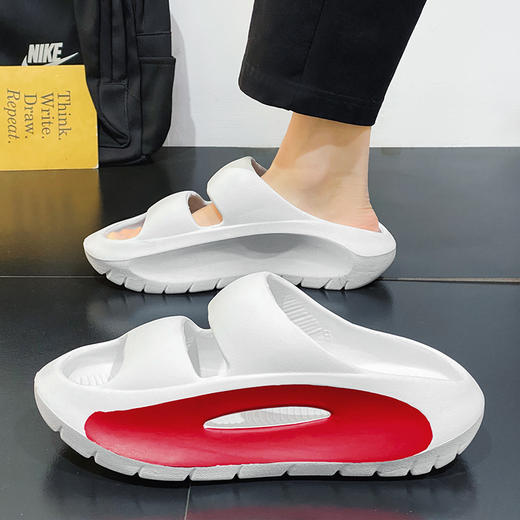 【买1送1 镂空机甲 高弹缓震】 防滑透气运动拖鞋（到手两双） 商品图4