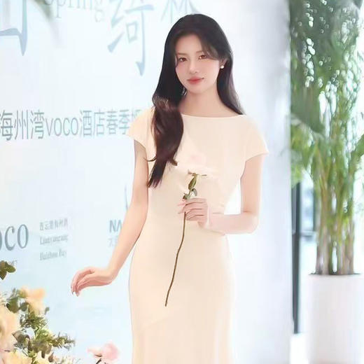 IWY/法式名媛短袖新款白色连衣裙女夏季正式场合包臀西装裙Q14337 商品图4