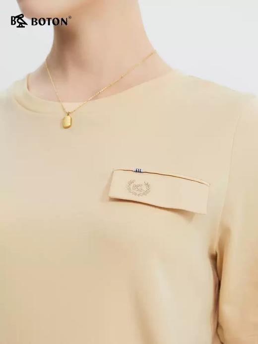 波顿女士春夏季设计感小众卡其色短袖t恤LT321224 商品图2