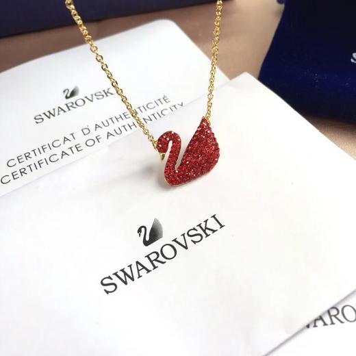 【顺丰速达】【下单赠满钻耳环】Swarovski/施华洛世奇红天鹅吊坠BF AB 商品图2
