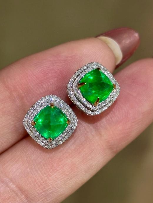 3.2ct糖塔祖母绿耳钉 商品图1