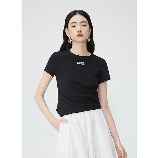 NEELLY纳俪商场同款夏新款正肩字母T恤女修身显瘦时尚不规则上衣N25054T04617 商品图2