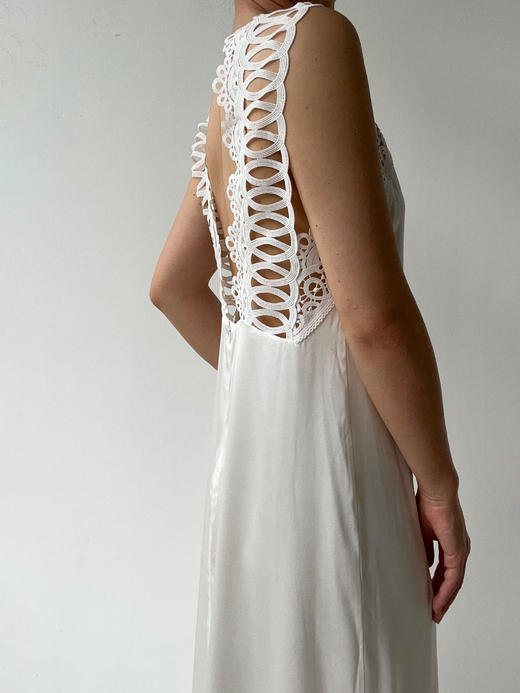 Viktoria Chan | AW23032 Amalia silk dress [ 真丝连衣裙 白 / 黑 ] 商品图2