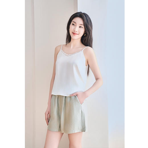 NEELLY纳俪商场同款夏新款时尚性感蕾丝边吊带女V领显瘦内搭上衣N25054R04614 商品图1