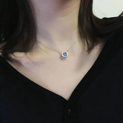 【顺丰速达】【下单赠满钻耳环】Swarovski/施华洛世奇跳动的心蓝锁骨链BF AB 商品图1