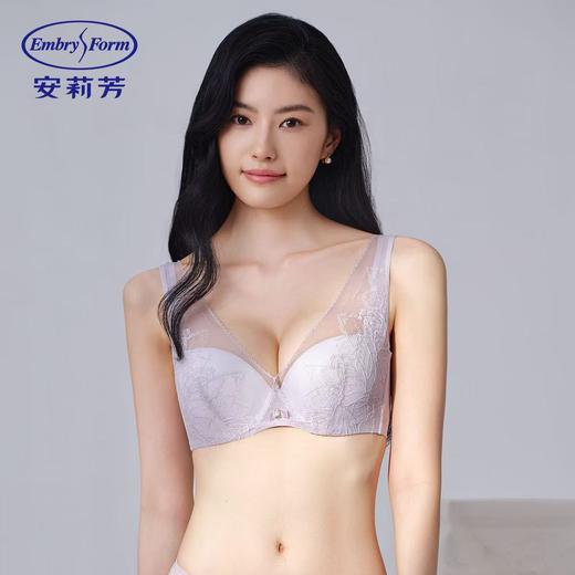 3楼安莉芳花卉蕾丝杯带钢圈中厚杯舒适文胸EB00970吊牌价499元现价424元 商品图0