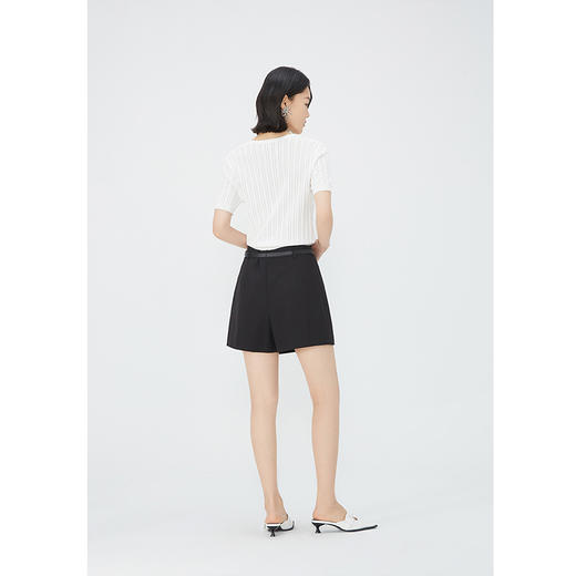 NEELLY纳俪商场同款夏新款黑色高腰不规则A字裙裤女简约百搭短裤N25054H04623 商品图3