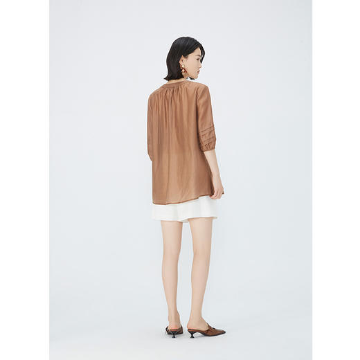 NEELLY纳俪商场同款夏季新款简约显白五分袖衬衫女宽松舒适上衣N25054R04605 商品图3