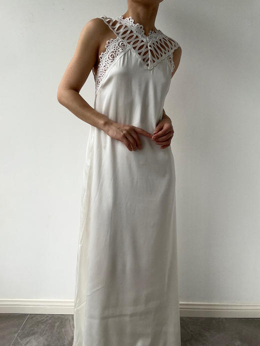 Viktoria Chan | AW23032 Amalia silk dress [ 真丝连衣裙 白 / 黑 ] 商品图7