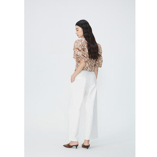 NEELLY纳俪商场同款夏新款泡泡袖V领衬衫女碎花桑蚕丝单排扣上衣N25054B04627 商品图3