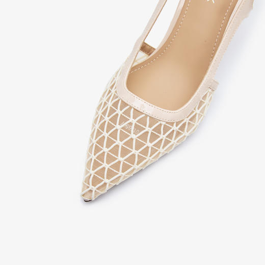 西遇尖头包头凉鞋女新款夏季单鞋法式编织网面外穿细跟高跟鞋V0156567 商品图5