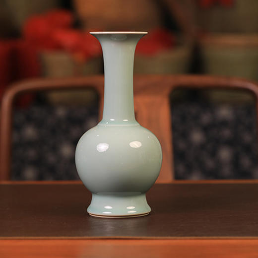 陈克萍粉青长颈瓶 商品图0