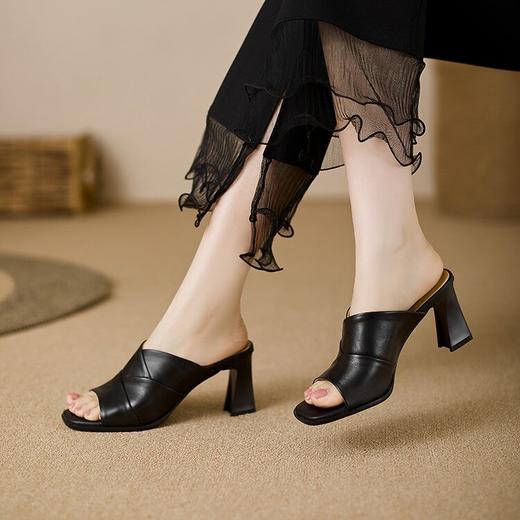 【预售5天】柔软羊皮高跟拖鞋女外穿夏季新款时尚百搭真皮鱼嘴凉鞋女粗跟黑色DS&D56-9 商品图2