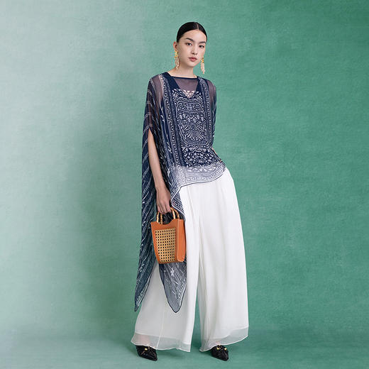 【林栖设计小店】（现货）蓝印花渐变真丝衫配背心宽松显瘦2025夏季新品长款多色空调衫披肩女装T1952372 商品图6