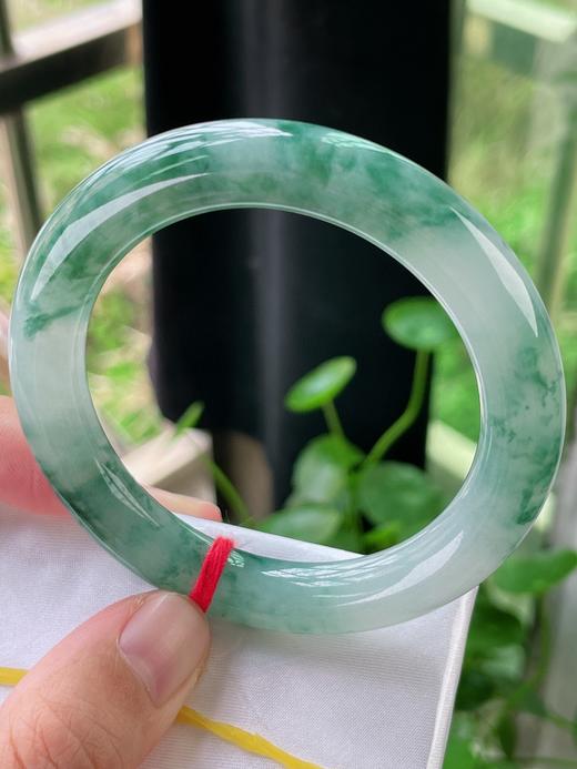52圆条翡翠手镯 商品图3