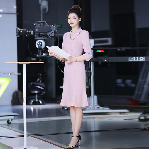 IWY/气质优雅紫色连衣裙女法式名媛主持上镜职业裙正式场合套裙Q1272 商品图0