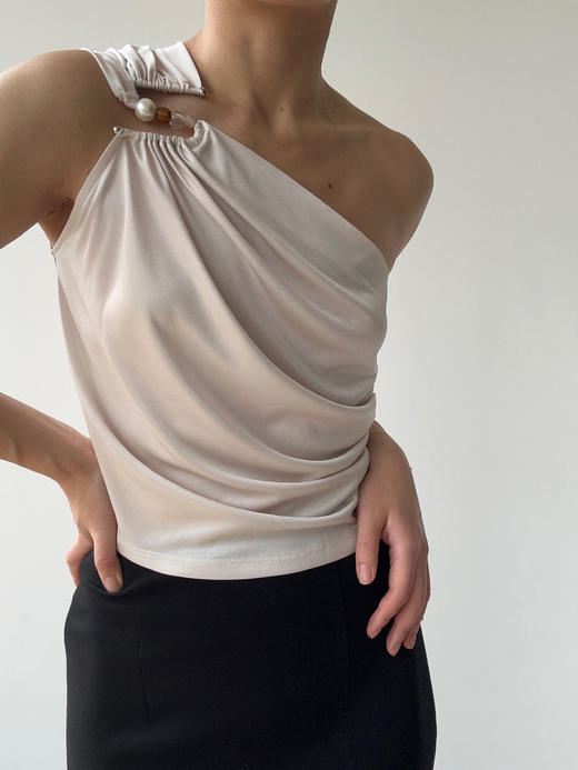 SIJIA｜斜肩金属扣上衣 [ 米白SS2548  ] 商品图4