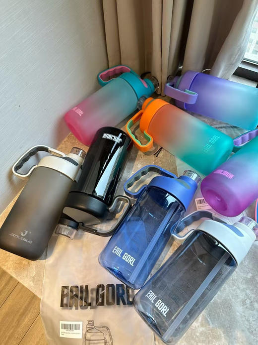 太超值了‼️EAIL GORL高能运动水杯正品出美国🇺🇸亚马逊订单～

亚马逊同步售价💰$29.9，折算人民币约为💰¥215，九个色 商品图1