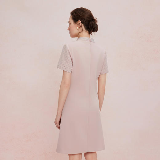 QF851斯尔丽2025新款宴会小礼服直身款显瘦显高精致烫钻小立领连衣裙 商品图1