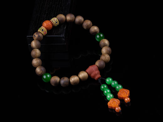 XY0228沉香+南红碧玉手串 商品图1