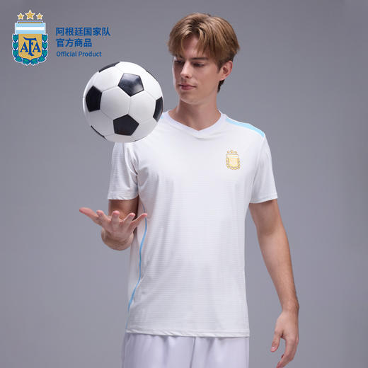 【官方正版】阿根廷国家队 | 蓝白拼接速干短袖夏季清新肩线蓝条运动舒适 商品图2