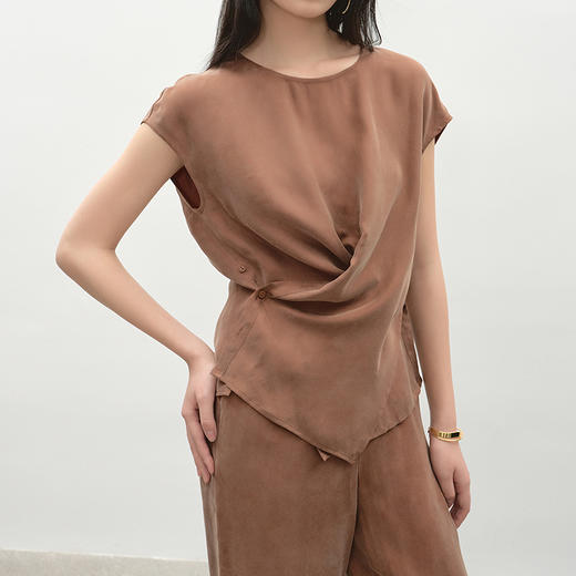 NEELLY纳俪商场同款夏新款都市休闲时尚套装女大地色系上衣两件套N25045Z01117 商品图2