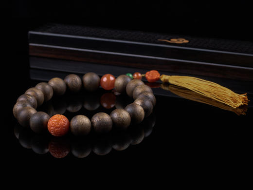 XY0250沉香+南红十八子手持念珠 商品图5
