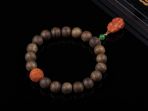 XY0281沉香+南红回纹珠貔貅手串 商品图6