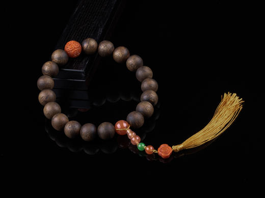 XY0250沉香+南红十八子手持念珠 商品图1