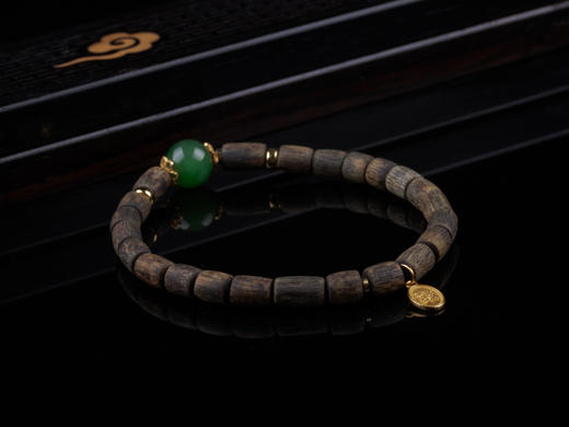 XY0280桶珠沉香+碧玉手串 商品图7