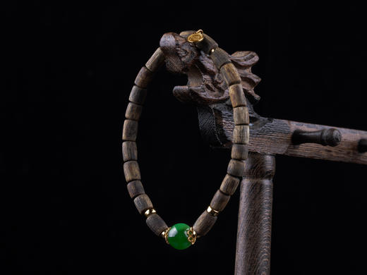 XY0280桶珠沉香+碧玉手串 商品图8