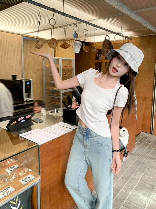 【110元任选2件】最后一波现货！不规则下摆蕾丝挂脖T 商品图7