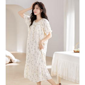 挖到宝🤩3️⃣6️⃣套免Bra印花睡衣🍃把『裸感舒适』穿成诗意，美到犯规【牧棉儿-新中式免Bra云朵棉家居服系列】 云端裸睡自由❗️最适合夏天穿的舒适居家服，带胸垫设计
