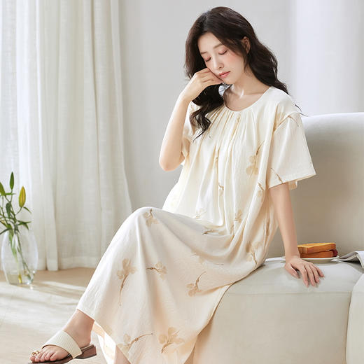 挖到宝🤩3️⃣6️⃣套免Bra印花睡衣🍃把『裸感舒适』穿成诗意，美到犯规【牧棉儿-新中式免Bra云朵棉家居服系列】 云端裸睡自由❗️最适合夏天穿的舒适居家服，带胸垫设计 商品图1