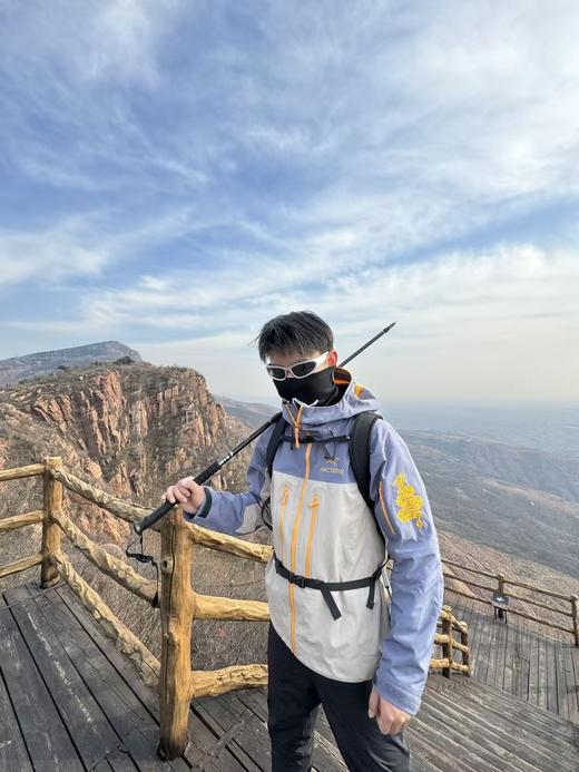 始祖鸟 Alpha SV LNY蛇年限定硬壳冲锋衣外套 男女同款（MG） 商品图3