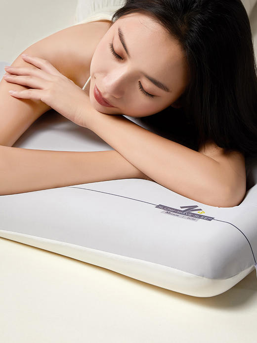 佳丽斯慢回弹裸肌舒适面料深睡记忆枕 商品图3