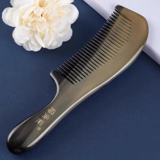 【天然牦牛角梳丨福州非遗】十年以上天然牦牛角制作！外形圆润、质感如玉！无静电不受潮，防脱发，乌发，促进头皮循环！每把都独一无二！【颜色纹理微小差异，不影响使用】 商品图6