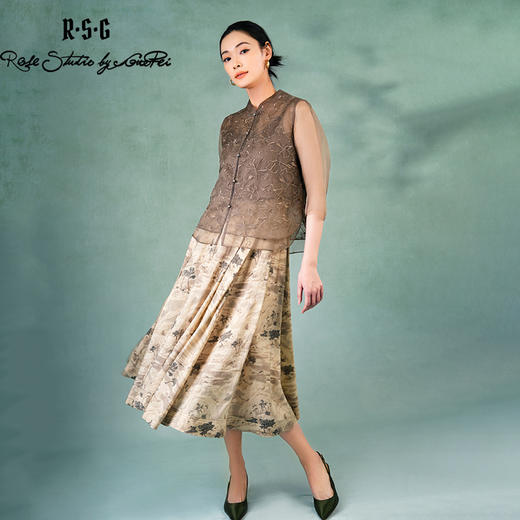 郭培成衣品牌精品系列《悦己花桑蚕丝系列》温暖沙丘七分袖薄上衣 商品图4