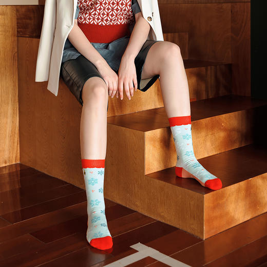 woven pear原创潮袜女中筒袜ins潮个性甜美雪花柔软透气女生长袜 商品图10