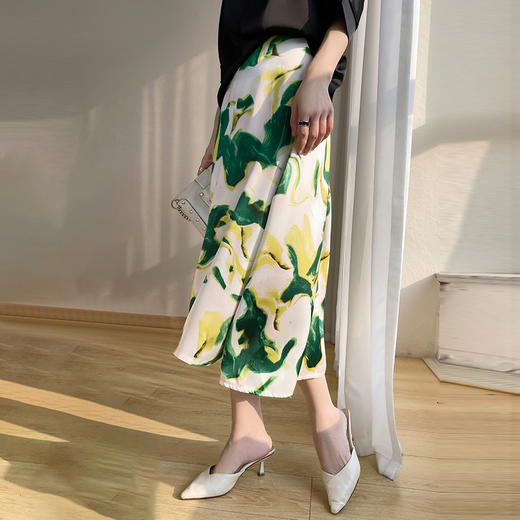 奥伊米 女士重工油墨画仿真丝高腰印花半身裙 商品图1