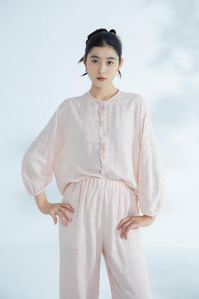 荷言HEYEN 逸云 卷草纹桑蚕丝非遗花罗圆领上衣桃花印花装饰边高级定制