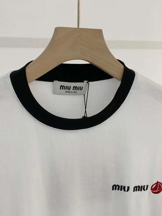 巨显瘦~miu mi*缪缪帆船刺绣标圆领短袖 ，明星同款撞色拼接领口袖口25ss春夏复古时尚短袖T恤 商品图7