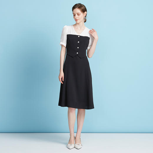 EITIE爱特爱撞色V领拼接显瘦a字中裙气质通勤连衣裙2025夏季新款B2507680 商品图1